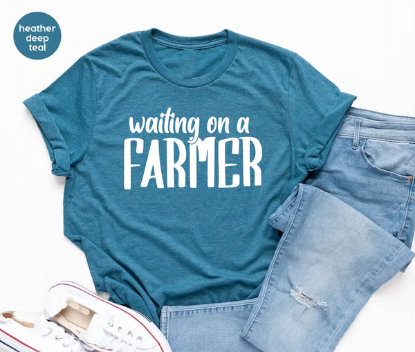 :: Waiting on a Farmer Tee ::